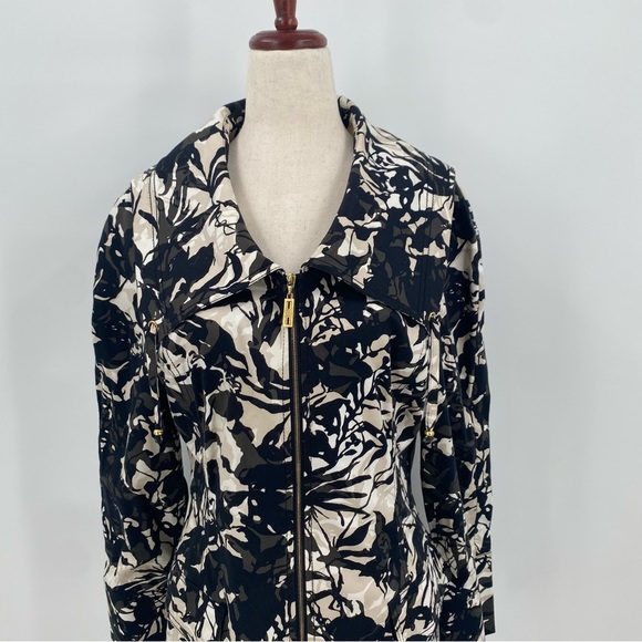 St. John Printed Zip Up Lightweight Jacket 6 - Picture 4 of 11